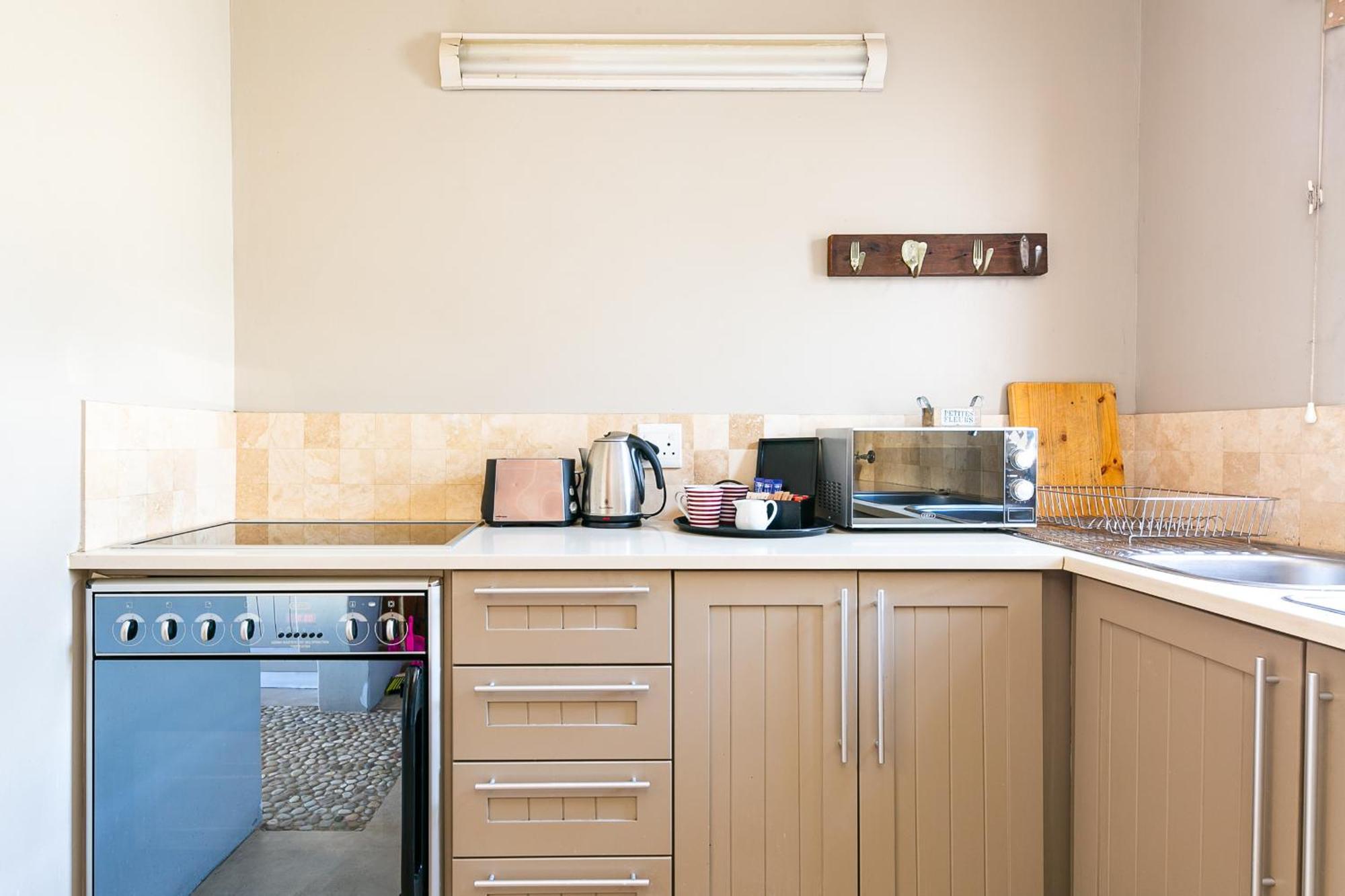 Langebaan Kite Cottages ภายนอก รูปภาพ